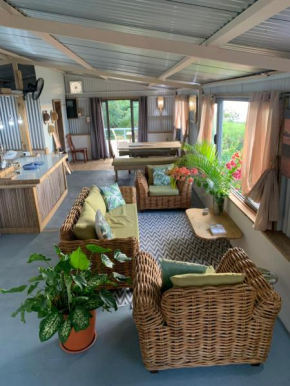 Blue Bay Villa